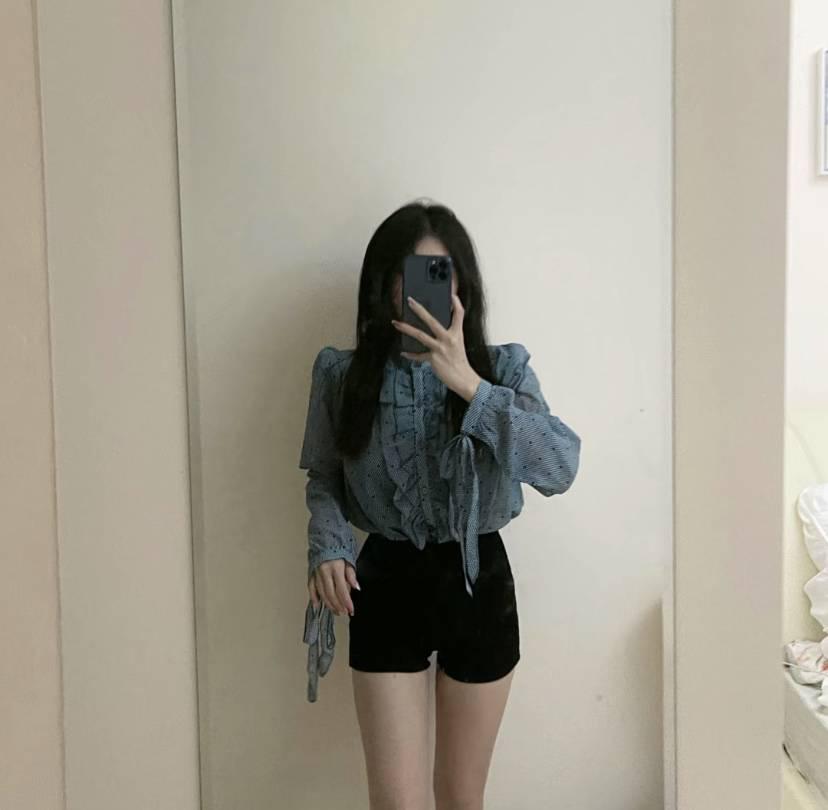 胸大的学生妹