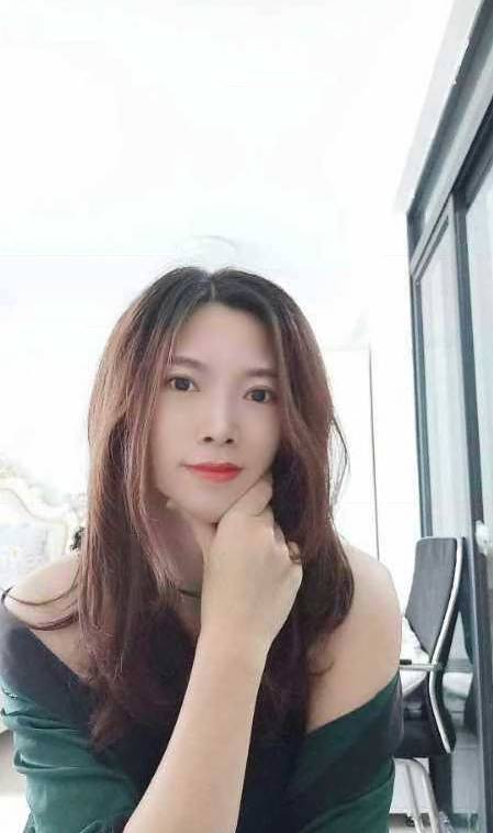 新老师丽莎