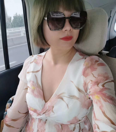 天津站小姐姐